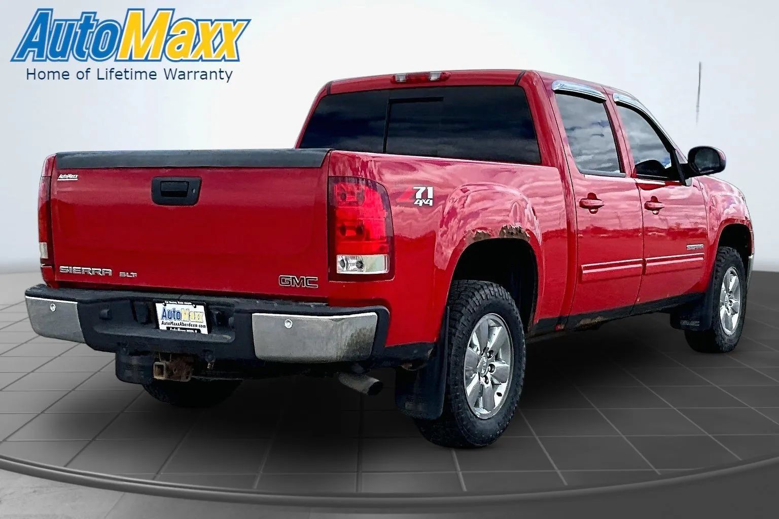 Used 2011 GMC Sierra 1500 SLT w/ SLT Convenience Package AWD/4WD image 9