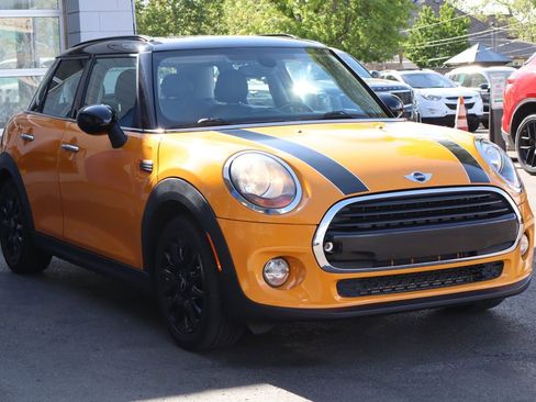 Used 2016 MINI Cooper 4-Door Hardtop FWD image 7
