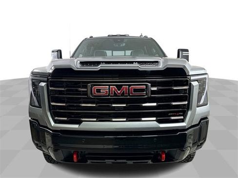 New 2026 GMC Sierra 2500 AT4X image 3