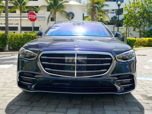 Used 2023 Mercedes-Benz S 500 4MATIC w/ AMG Line image 7