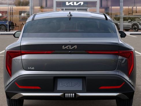 New 2025 Kia K4 LXS image 13