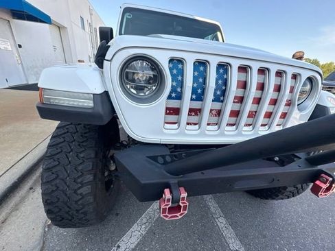 Used 2021 Jeep Gladiator Overland w/ Popular Equipment Package AWD/4WD image 3