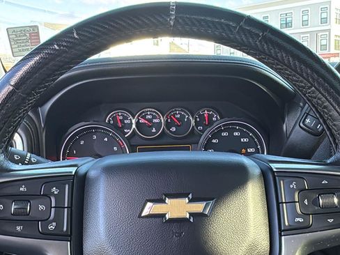 Used 2022 Chevrolet Silverado 3500 LTZ w/ LTZ Plus Package image 16