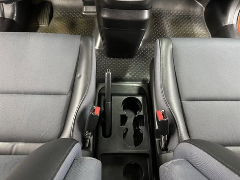 Used 2004 Honda Element EX image 24