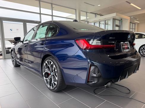 New 2026 BMW 330i xDrive Sedan w/ M Sport Package AWD/4WD image 8