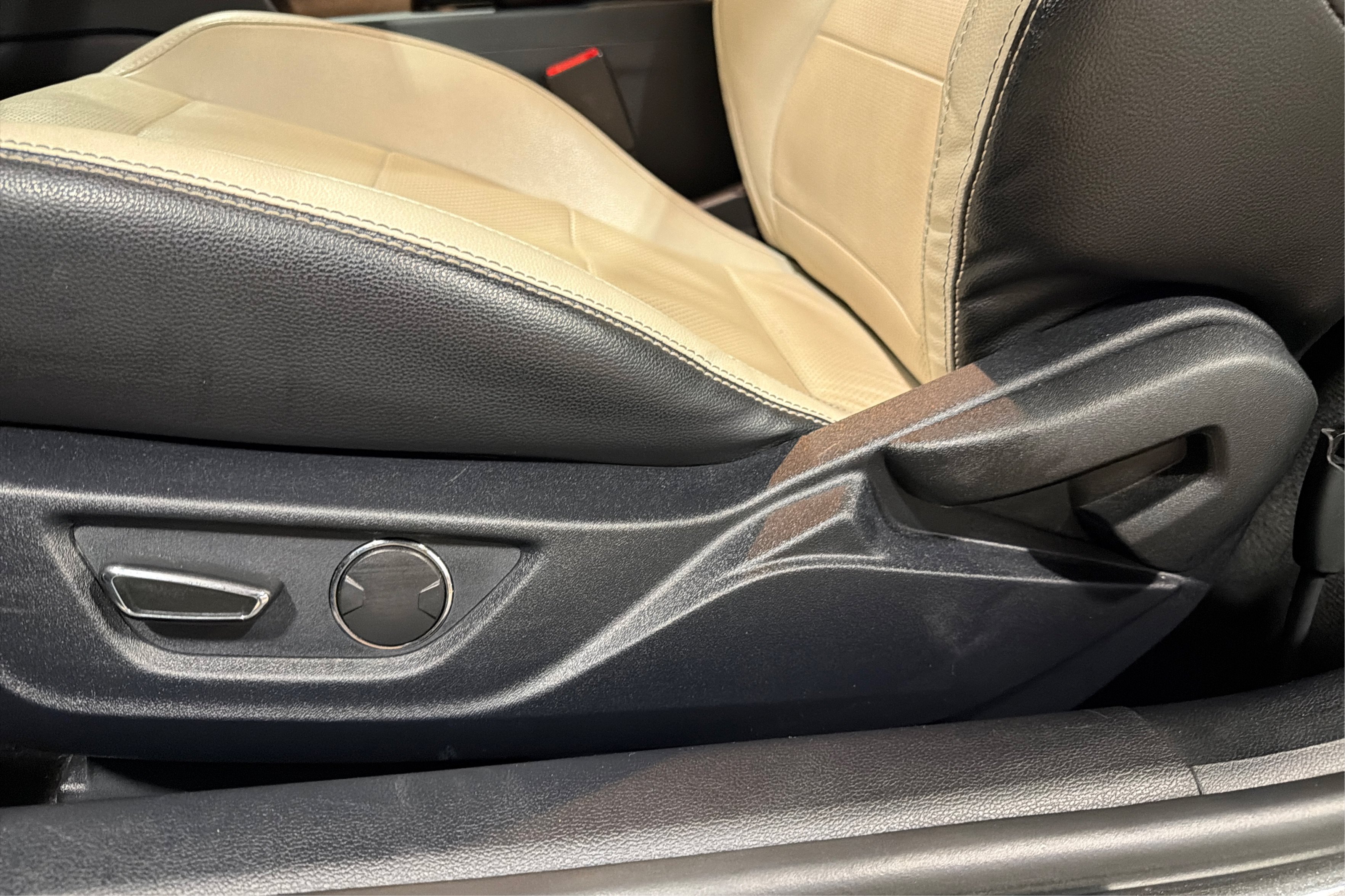 Used 2018 Ford Mustang GT Premium RWD image 18