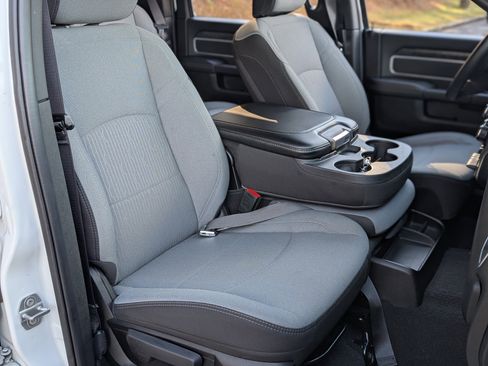 Used 2024 RAM 2500 Big Horn w/ Bed Utility Group image 20