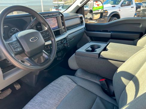 Used 2024 Ford F350 XLT image 15