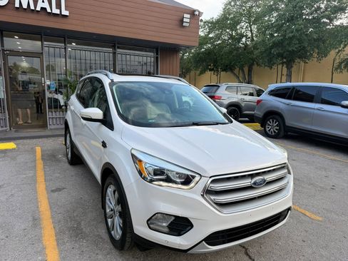 Used 2017 Ford Escape Titanium w/ Equipment Group 301A AWD/4WD image 3