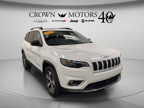 Used 2022 Jeep Cherokee Limited AWD/4WD image 9