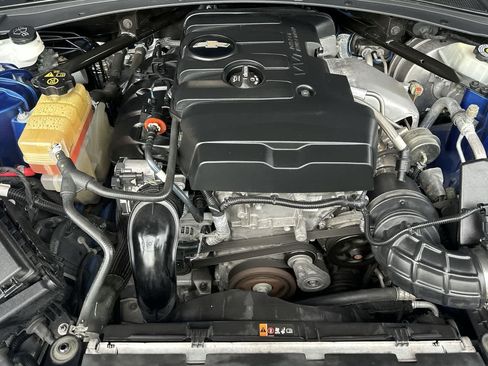 Used 2018 Chevrolet Camaro LT RWD image 12