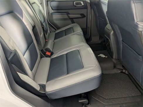 Used 2024 Ford Bronco Outer Banks image 30