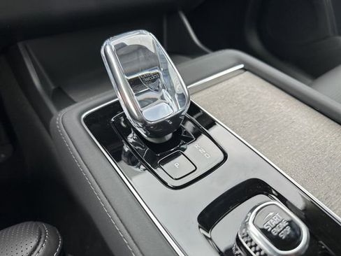 New 2026 Volvo XC90 B6 Ultra w/ Protection Package image 14