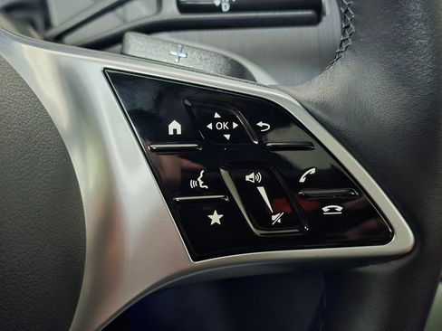 Used 2025 Mercedes-Benz C 300 4MATIC Sedan image 27