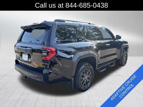 Used 2025 Toyota 4Runner SR5 AWD/4WD image 5