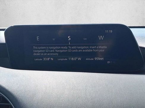 Used 2020 MAZDA MAZDA3 Hatchback image 12