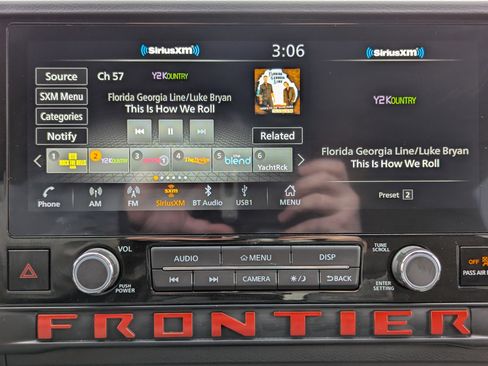 Used 2025 Nissan Frontier PRO-4X w/ Pro Convenience Package image 23