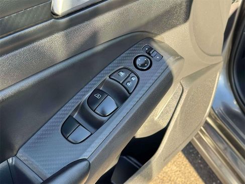 Used 2022 Nissan Altima 2.5 S image 16