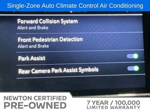 Used 2023 Chevrolet TrailBlazer RS w/ Sun and Liftgate Package FWD image 9