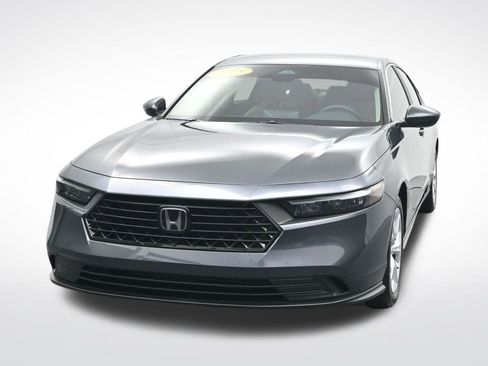 Used 2025 Honda Accord LX image 2