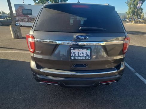 Used 2018 Ford Explorer XLT w/ Equipment Group 201A FWD image 7