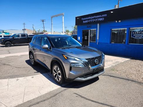 Used 2021 Nissan Rogue SV FWD image 9