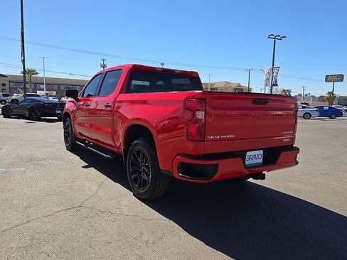 Used 2024 Chevrolet Silverado 1500 Custom image 3