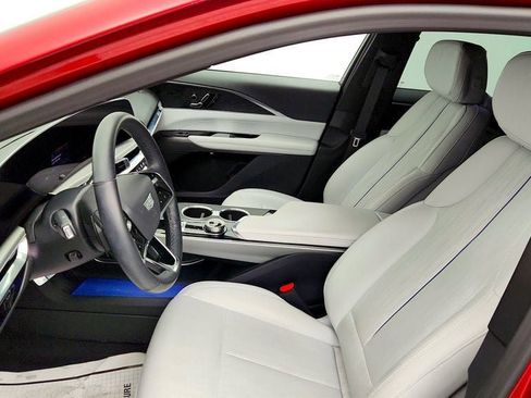 Used 2024 Cadillac Lyriq Luxury image 20