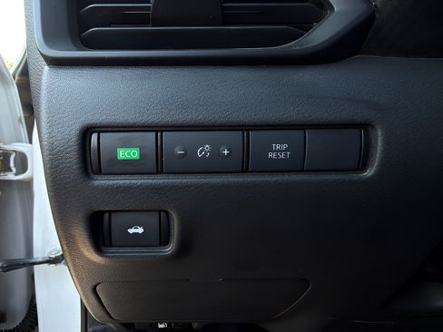 Used 2024 Nissan Sentra S FWD image 13
