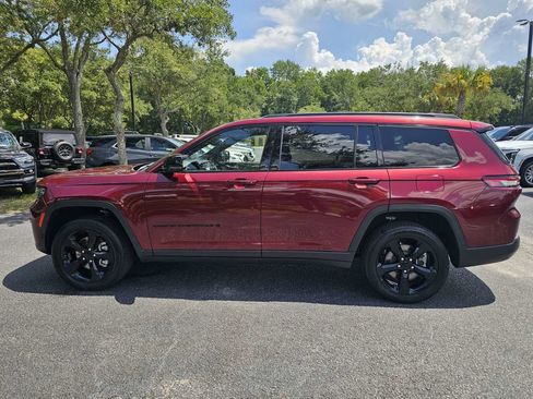 Used 2023 Jeep Grand Cherokee L Laredo AWD/4WD image 7