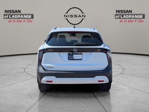 New 2026 Nissan Kicks SV image 6