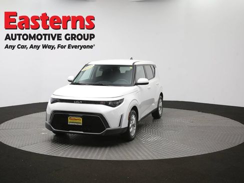Used 2024 Kia Soul LX w/ Option Group 015 FWD image 53