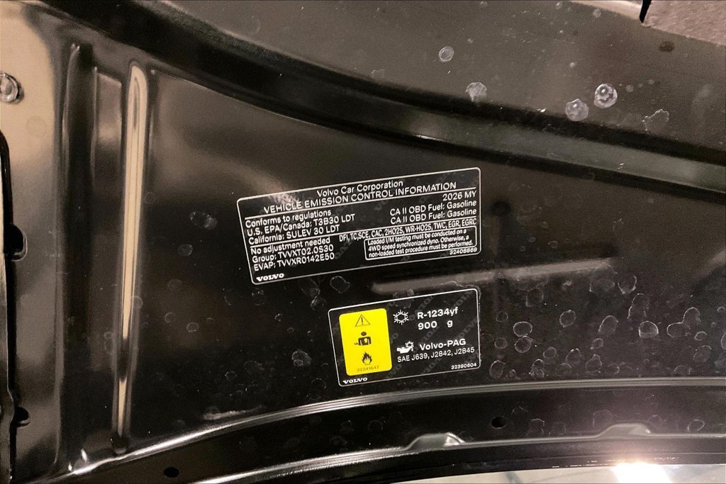 Certified 2026 Volvo XC90 B6 Plus w/ Protection Package Premier AWD/4WD image 32