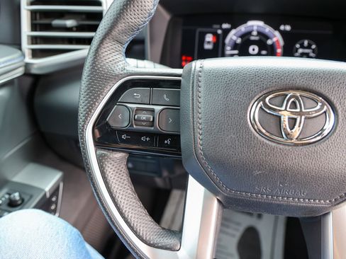 Used 2025 Toyota Tundra Platinum AWD/4WD image 22