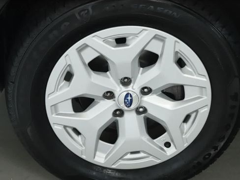 Used 2020 Subaru Forester w/ Alloy Wheel Package AWD/4WD image 36