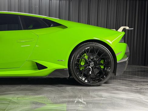 Used 2015 Lamborghini Huracan LP 610-4 AWD/4WD image 17