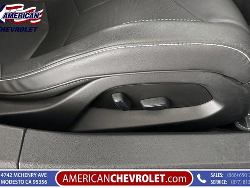 Used 2022 Chevrolet Corvette Stingray Coupe w/ 1LT RWD image 22