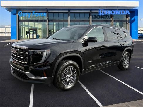 Used 2025 GMC Acadia Elevation image 4