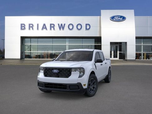 New 2025 Ford Maverick XLT w/ Equipment Group 301A image 2