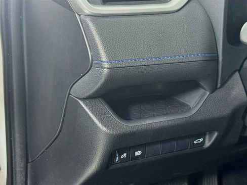 Used 2019 Toyota RAV4 XSE image 10