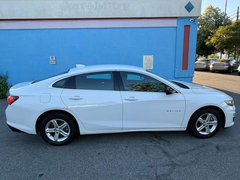 Used 2022 Chevrolet Malibu LT FWD image 8