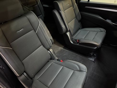 Certified 2025 Cadillac Escalade ESV Premium Luxury image 56