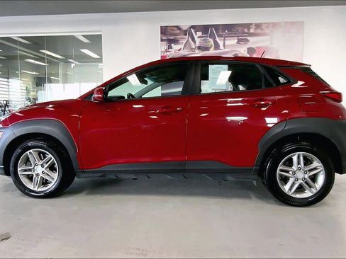 Used 2019 Hyundai Kona SE image 3