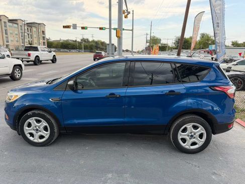 Used 2017 Ford Escape S FWD image 4