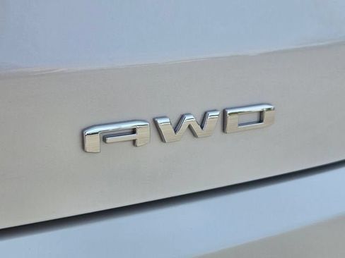Used 2020 GMC Acadia Denali w/ Trailering Package AWD/4WD image 17