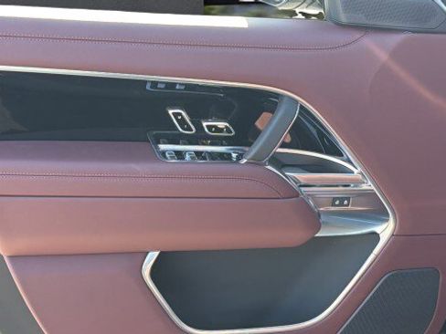 New 2026 Land Rover Range Rover SE image 23