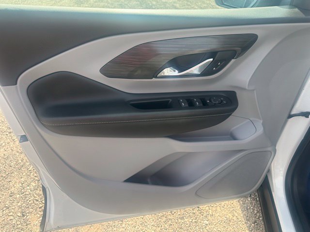 Used 2023 GMC Terrain SLE AWD/4WD image 18