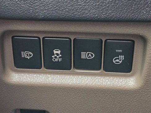 Used 2023 Lexus GX 460 Premium w/ Accessory Package AWD/4WD image 15
