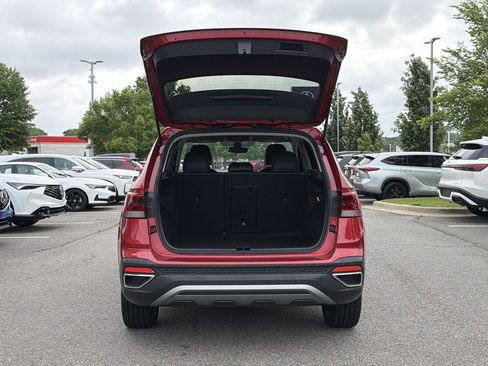 Used 2023 Volkswagen Taos SE AWD/4WD image 14