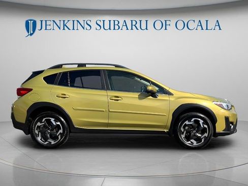 Used 2022 Subaru Crosstrek 2.5i Limited w/ Moonroof Package 2 AWD/4WD image 2